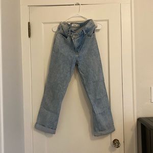 Abercrombie 90s Straight Ultra High Rise Jeans